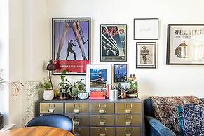 Contemporary Victorian Studio