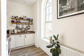 Contemporary Victorian Studio