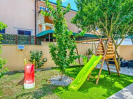 Villa Dreamin With Heated Pool & Hot Tub
