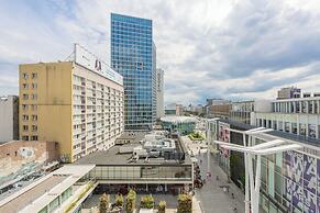 Warsaw Studio in City Center by Renters