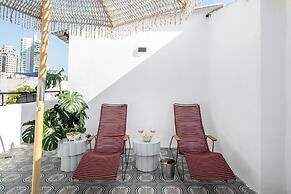 Mate Levinski - By HOMY