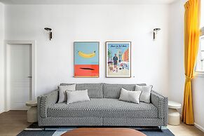 Mate Levinski - By HOMY