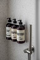 Mate Levinski - By HOMY