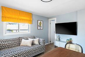 Mate Levinski - By HOMY