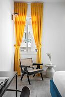 Mate Levinski - By HOMY