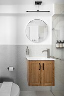 Mate Levinski - By HOMY