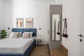 Mate Levinski - By HOMY