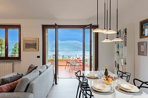 Il Dipinto Sul Lago Stresa Center