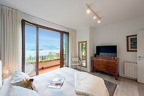 Il Dipinto Sul Lago Stresa Center