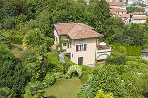 Il Dipinto Sul Lago Stresa Center