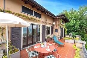 Il Dipinto Sul Lago Stresa Center