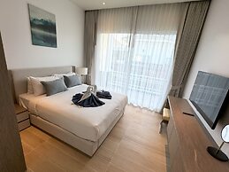 Deluxe Kamala pool villa with maid