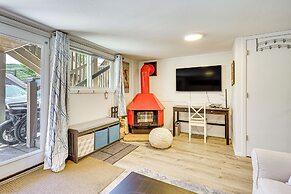 Cozy Park City Apartment, Walk to Ski Lift!