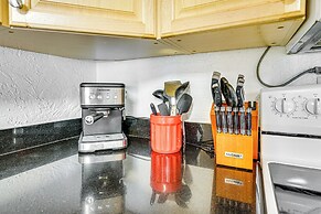 Cozy Park City Apartment, Walk to Ski Lift!