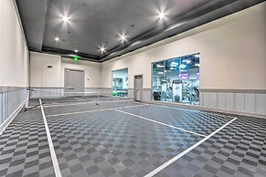 Destin Resort Condo w/ Pool + Beach Shuttle!