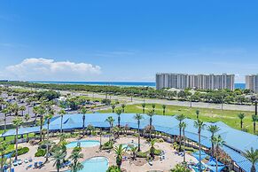 Destin Resort Condo w/ Pool + Beach Shuttle!