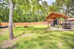 Onalaska Home w/ Game Room, Sunroom & Lake View!