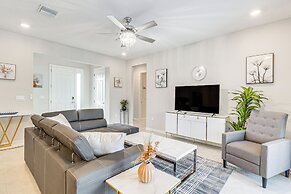 Pet-friendly Port Charlotte Home w/ Gas Grill!