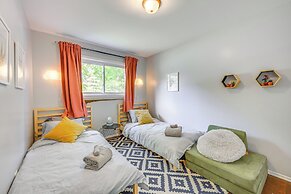 Charming Ann Arbor Getaway w/ Deck: Near Downtown!