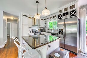 Charming Ann Arbor Getaway w/ Deck: Near Downtown!