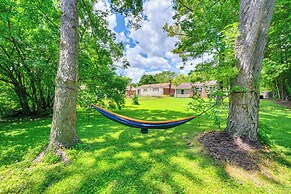 Charming Ann Arbor Getaway w/ Deck: Near Downtown!