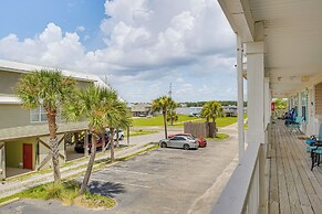 Gulf Shores Gem: Walk to Beach, 8 Mi to The Wharf!