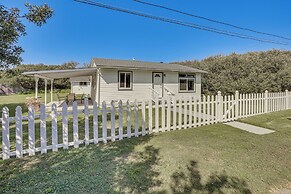 2 Blocks to Beach: Dog-friendly Oceano Cottage