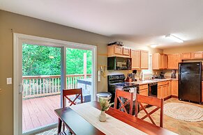 Campton Cottage w/ Hot Tub, Near Hiking + Climbing