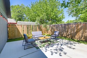 Cedar Hill Home w/ Fenced Patio, Grill & Foosball!