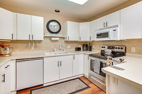 Pet-friendly Sheboygan Home: 4 Mi to Lake Michigan