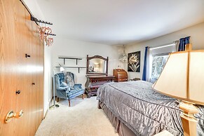 Pet-friendly Sheboygan Home: 4 Mi to Lake Michigan