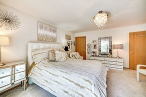 Pet-friendly Sheboygan Home: 4 Mi to Lake Michigan