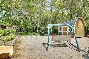 Pet-friendly Sheboygan Home: 4 Mi to Lake Michigan