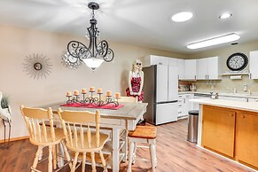 Pet-friendly Sheboygan Home: 4 Mi to Lake Michigan