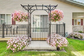 Pet-friendly Sheboygan Home: 4 Mi to Lake Michigan