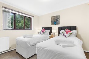 7 bed House for HS2 Contractors & Corporate Travel