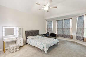Gorgeous Lake Conroe Home, Affordable Nightly Rent by RedAwning