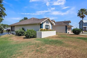 Micanopy Lake Retreat 3 Bedroom Home by RedAwning