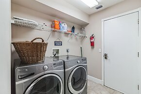 Micanopy Lake Retreat 3 Bedroom Home by RedAwning