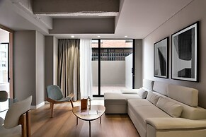 w Charming 2BR w Fantastic Deco in Unicentro