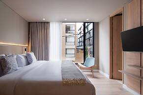 w Charming 2BR w Fantastic Deco in Unicentro