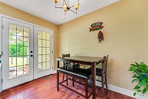 Flippin Haven: Spacious & Cozy Retreat 3 Bedroom Home by RedAwning