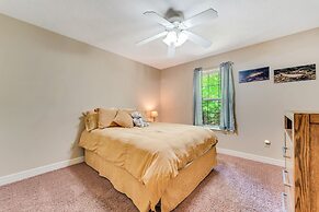 Flippin Haven: Spacious & Cozy Retreat 3 Bedroom Home by RedAwning