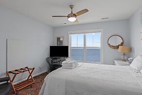 The Point At Marshallberg 3 Bedroom Home by RedAwning