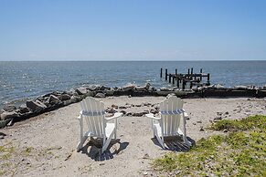 The Point At Marshallberg 3 Bedroom Home by RedAwning