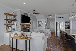 The Point At Marshallberg 3 Bedroom Home by RedAwning