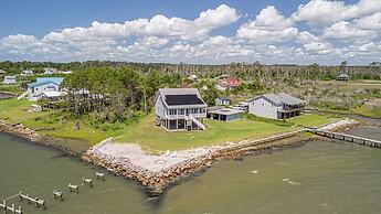 The Point At Marshallberg 3 Bedroom Home by RedAwning