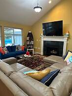 Gearhart Lakefront Oasis