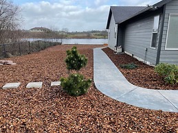 Gearhart Lakefront Oasis