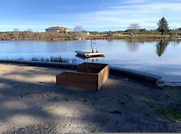 Gearhart Lakefront Oasis